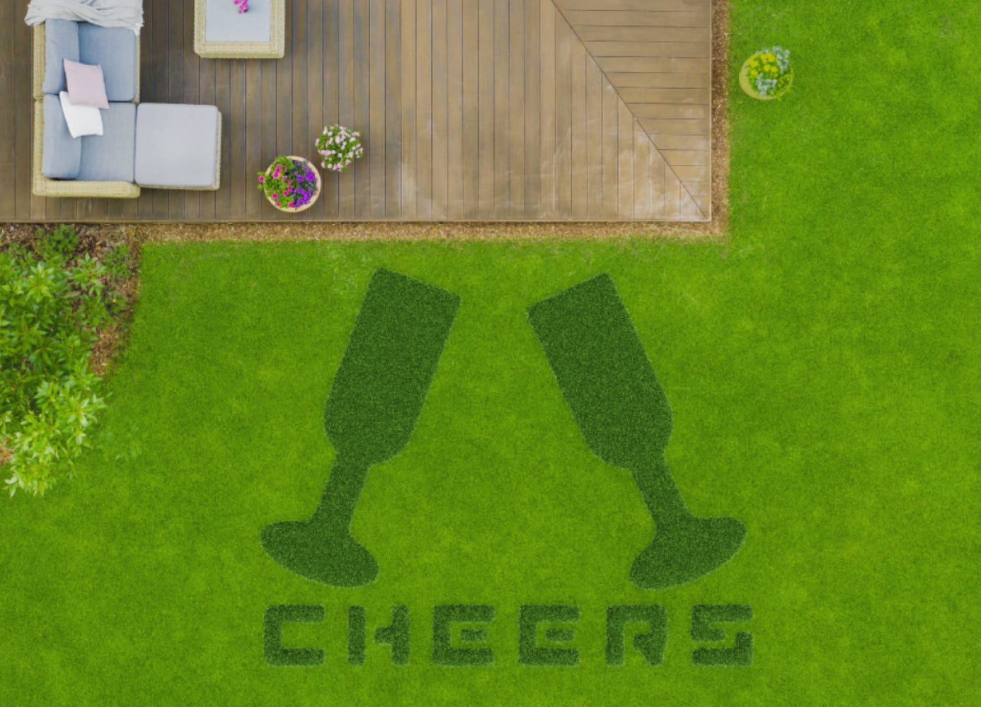 Segway Navimow i110N robot lawn mower mowed this cheers pattern.